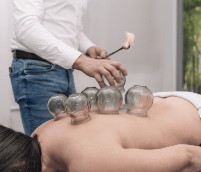 Keni à Domicile est un service de kinésithérapie et de soins médicaux à Casablanca